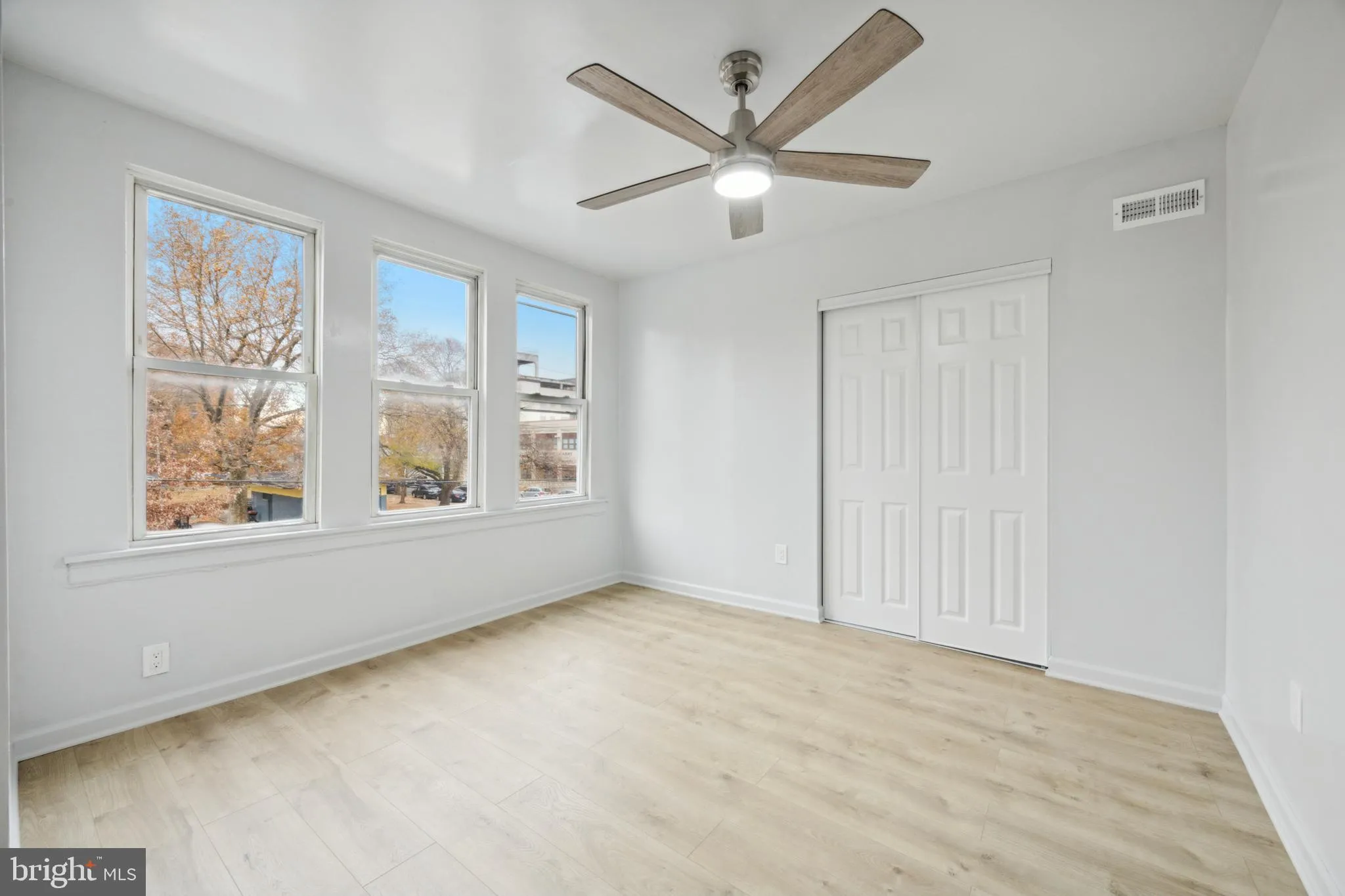Philadelphia, Pennsylvania 19146, United States, 4 Bedrooms Bedrooms, ,2 BathroomsBathrooms,Residential,Active,20612