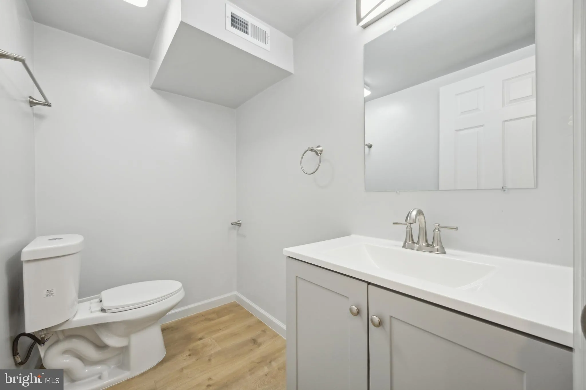 Philadelphia, Pennsylvania 19146, United States, 4 Bedrooms Bedrooms, ,2 BathroomsBathrooms,Residential,Active,20612