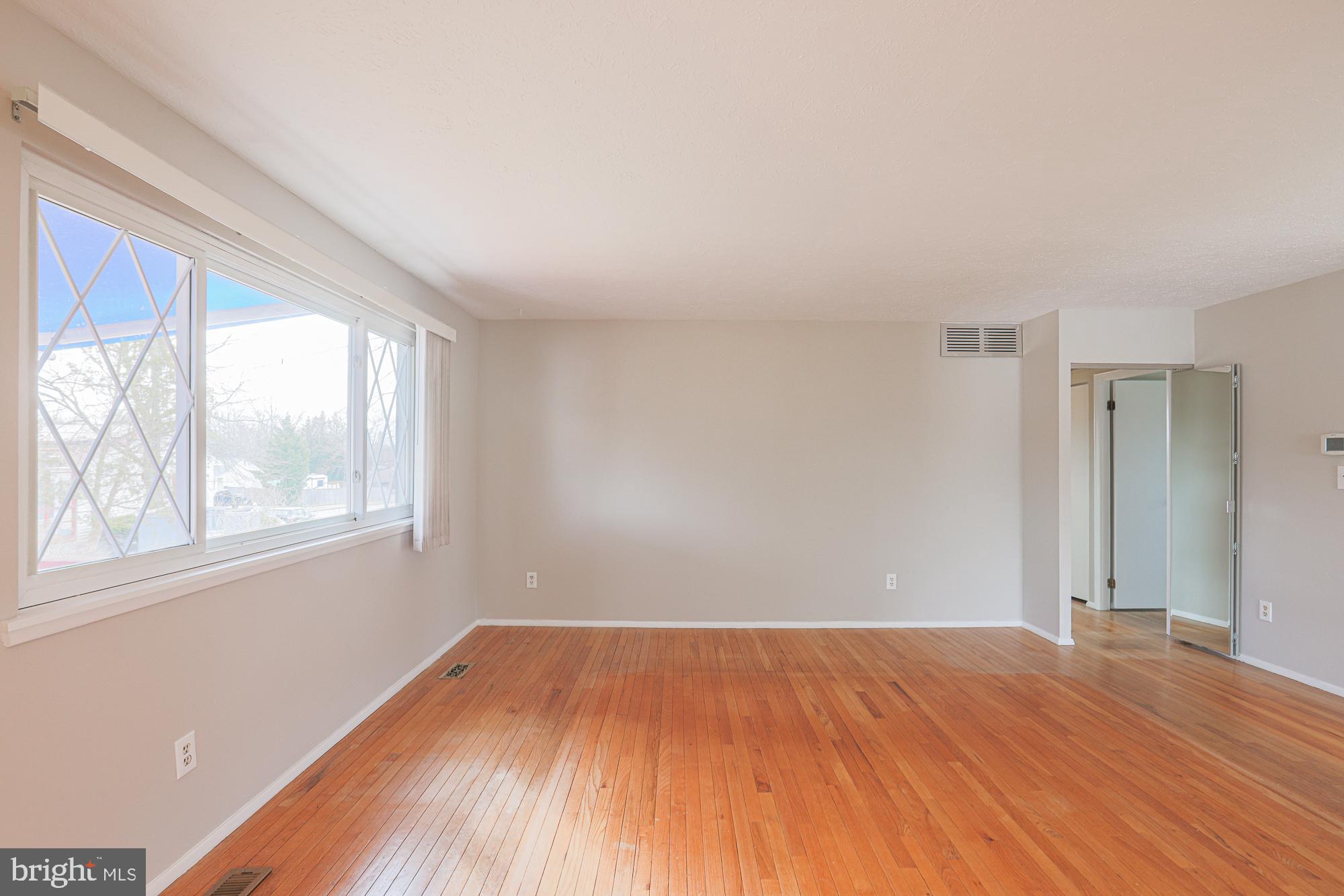 CHAPEL MANOR - Residential