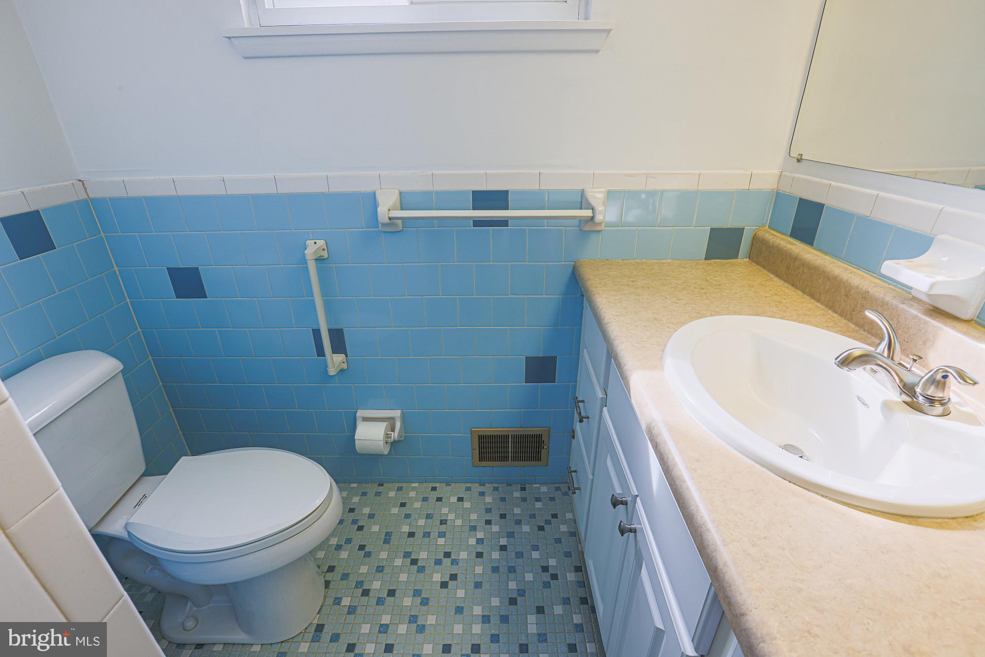 CHAPEL MANOR - Residential