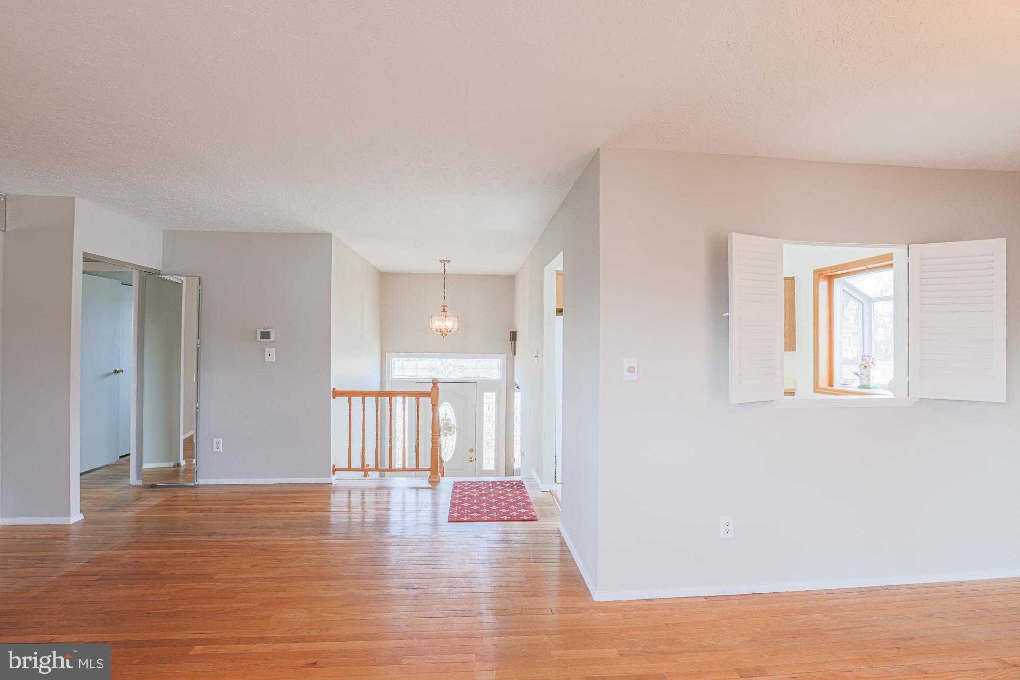 CHAPEL MANOR - Residential