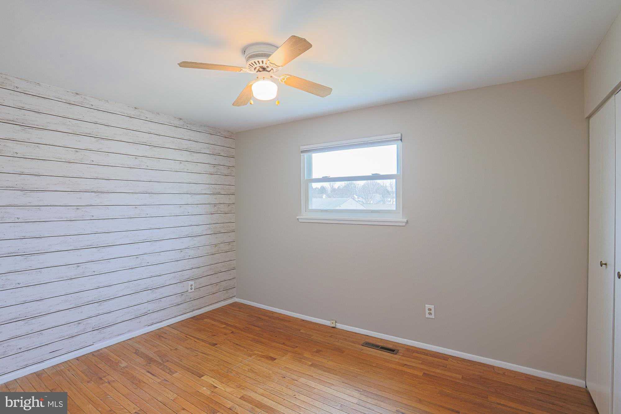 CHAPEL MANOR - Residential