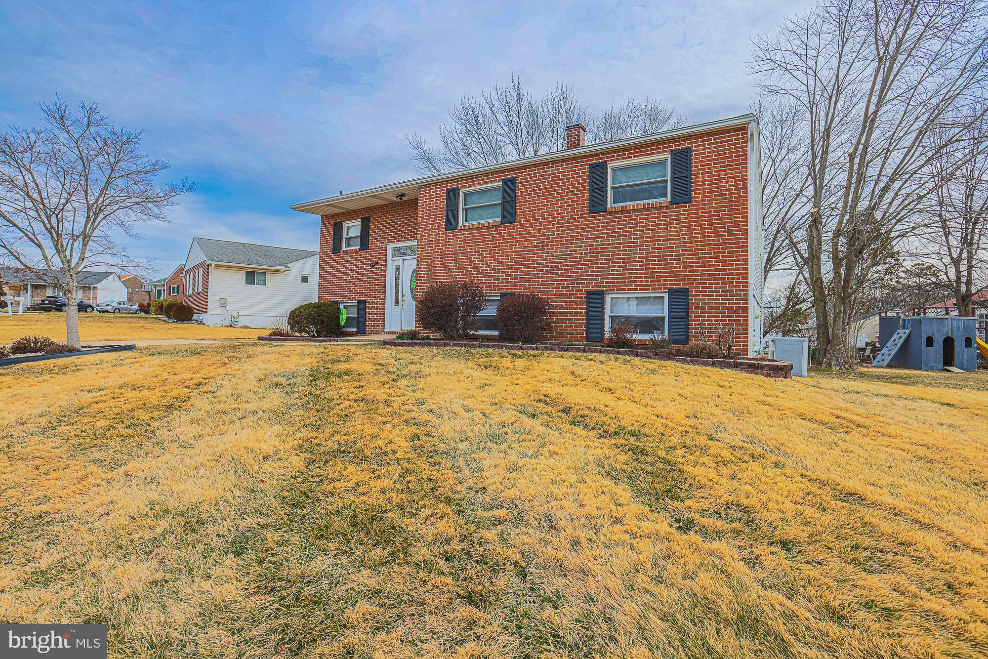 CHAPEL MANOR - Residential