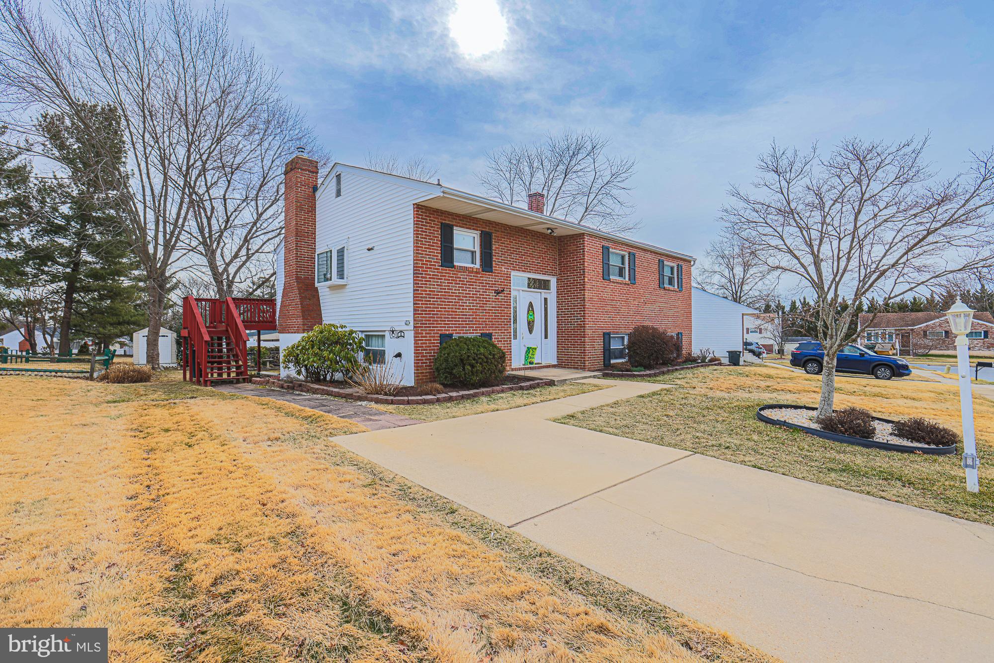 CHAPEL MANOR - Residential