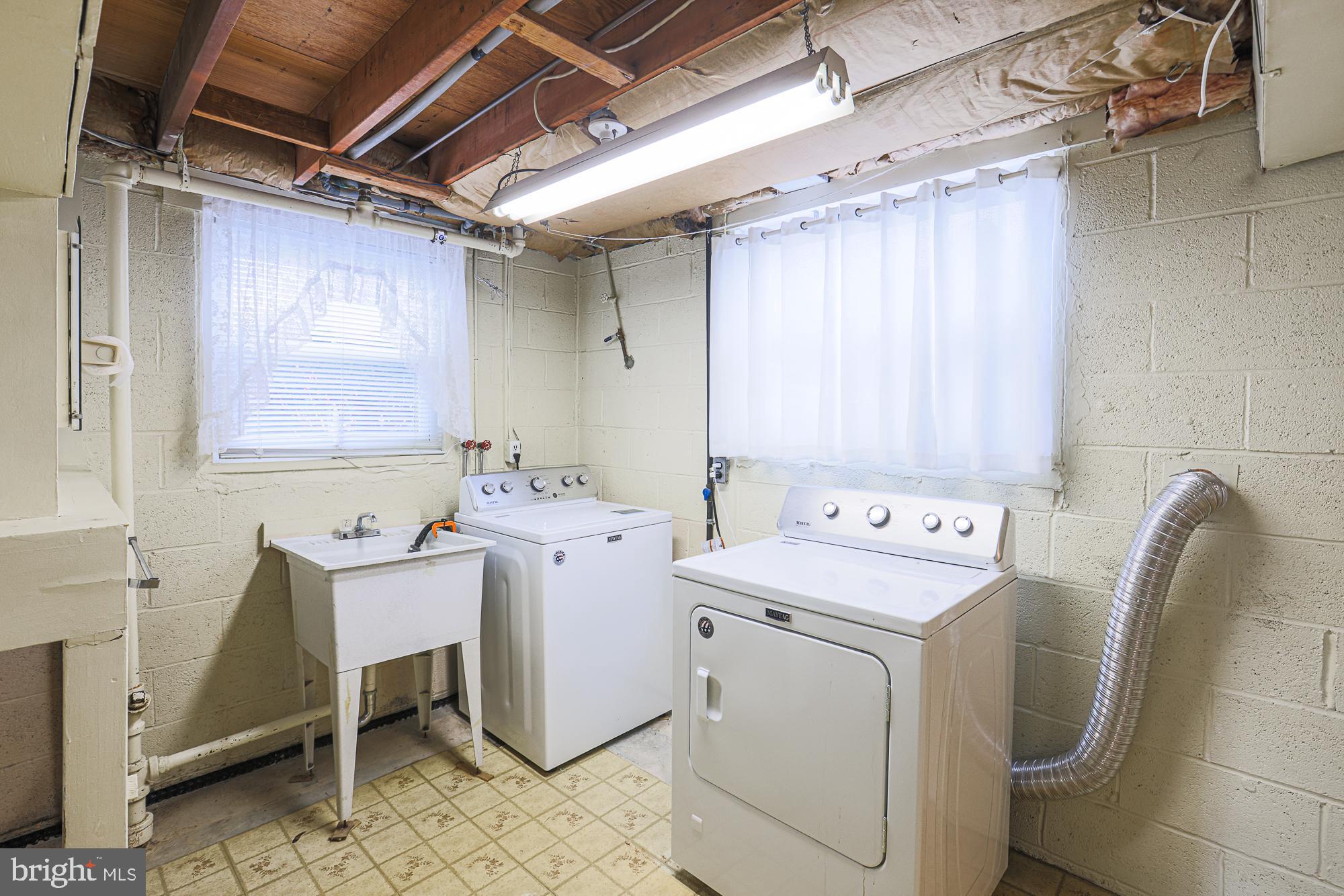 CHAPEL MANOR - Residential