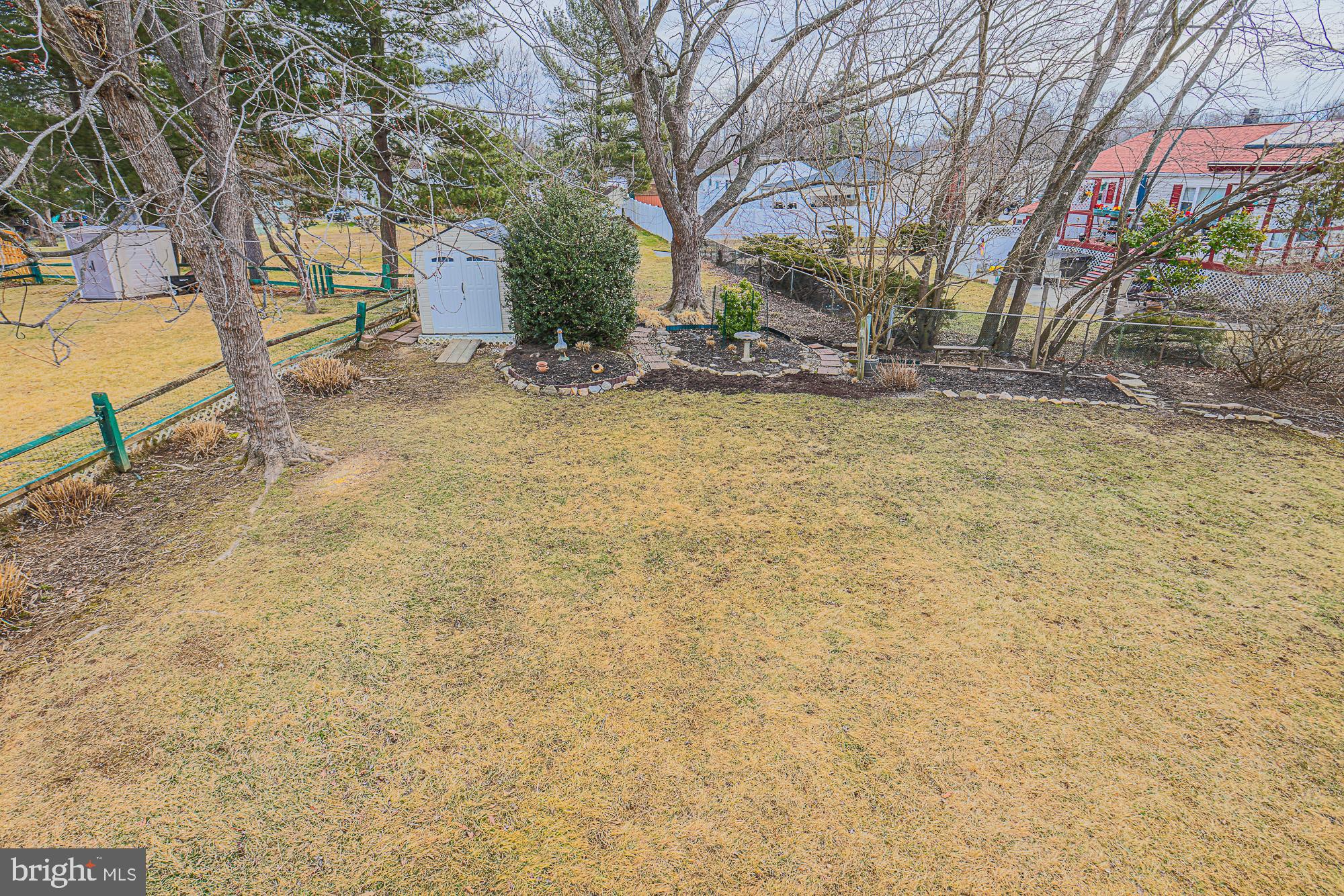 CHAPEL MANOR - Residential