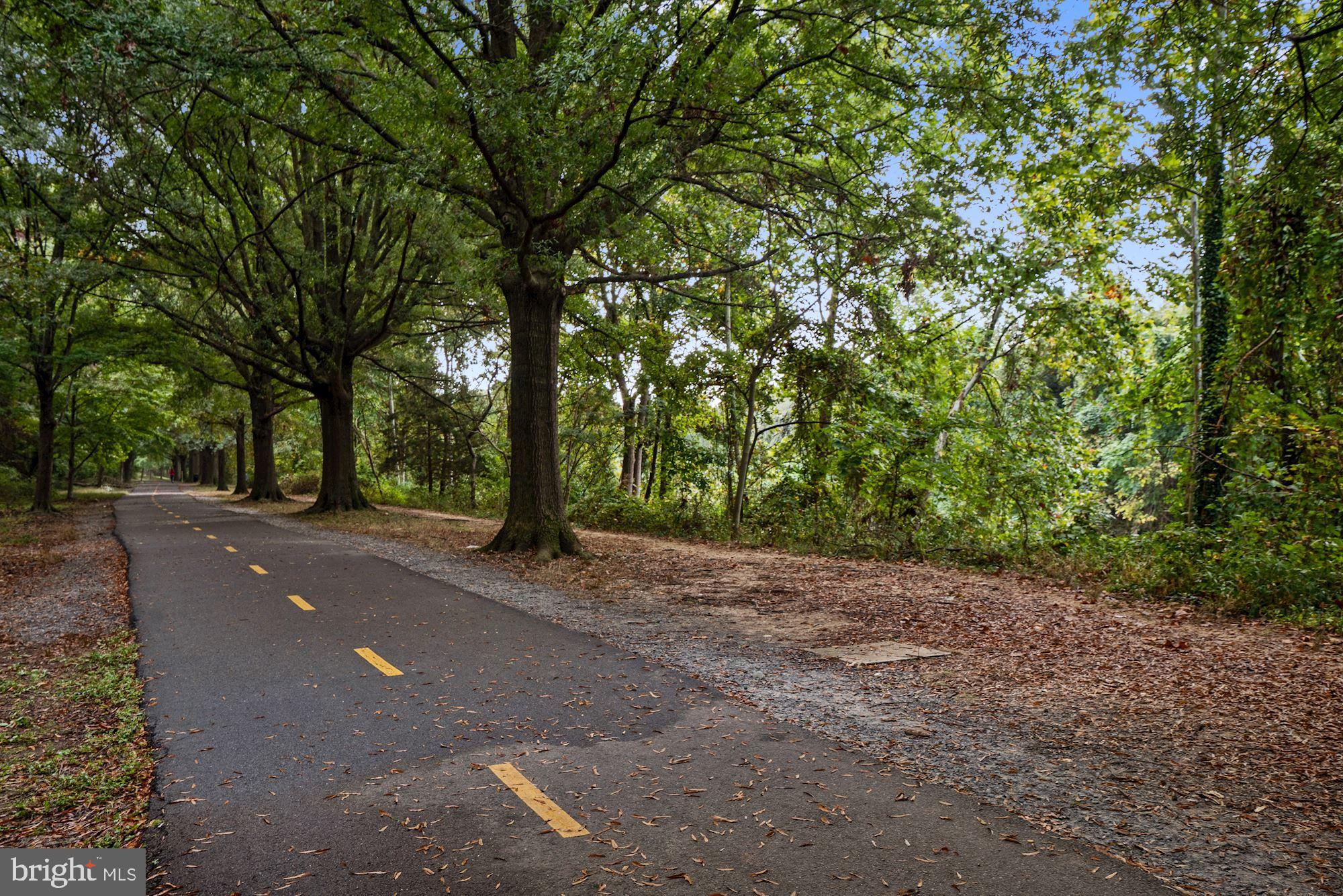 HALLMARK - Residential Lease