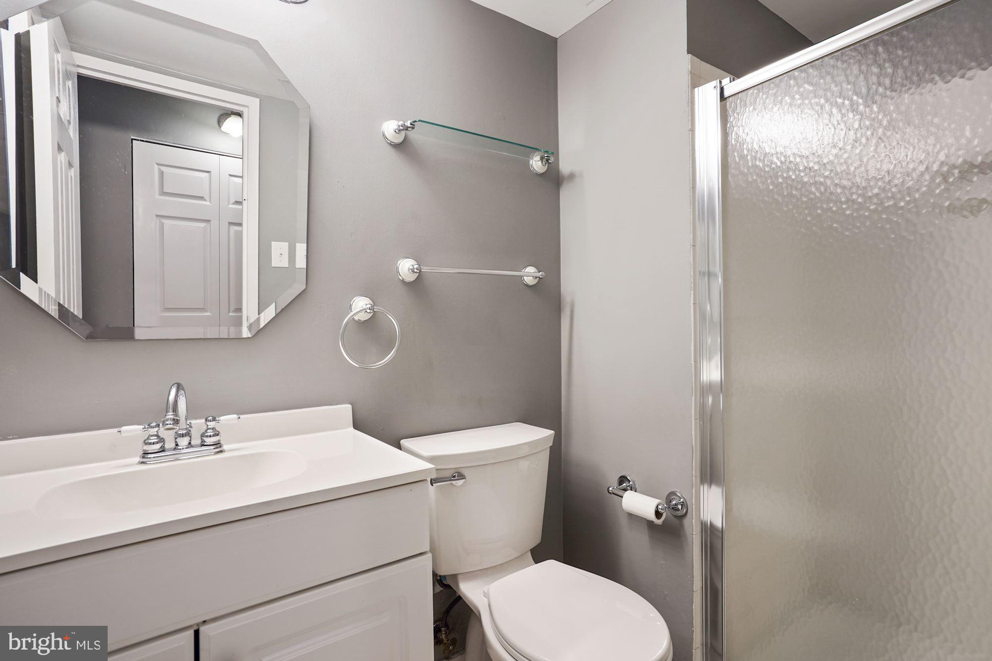 HALLMARK - Residential Lease