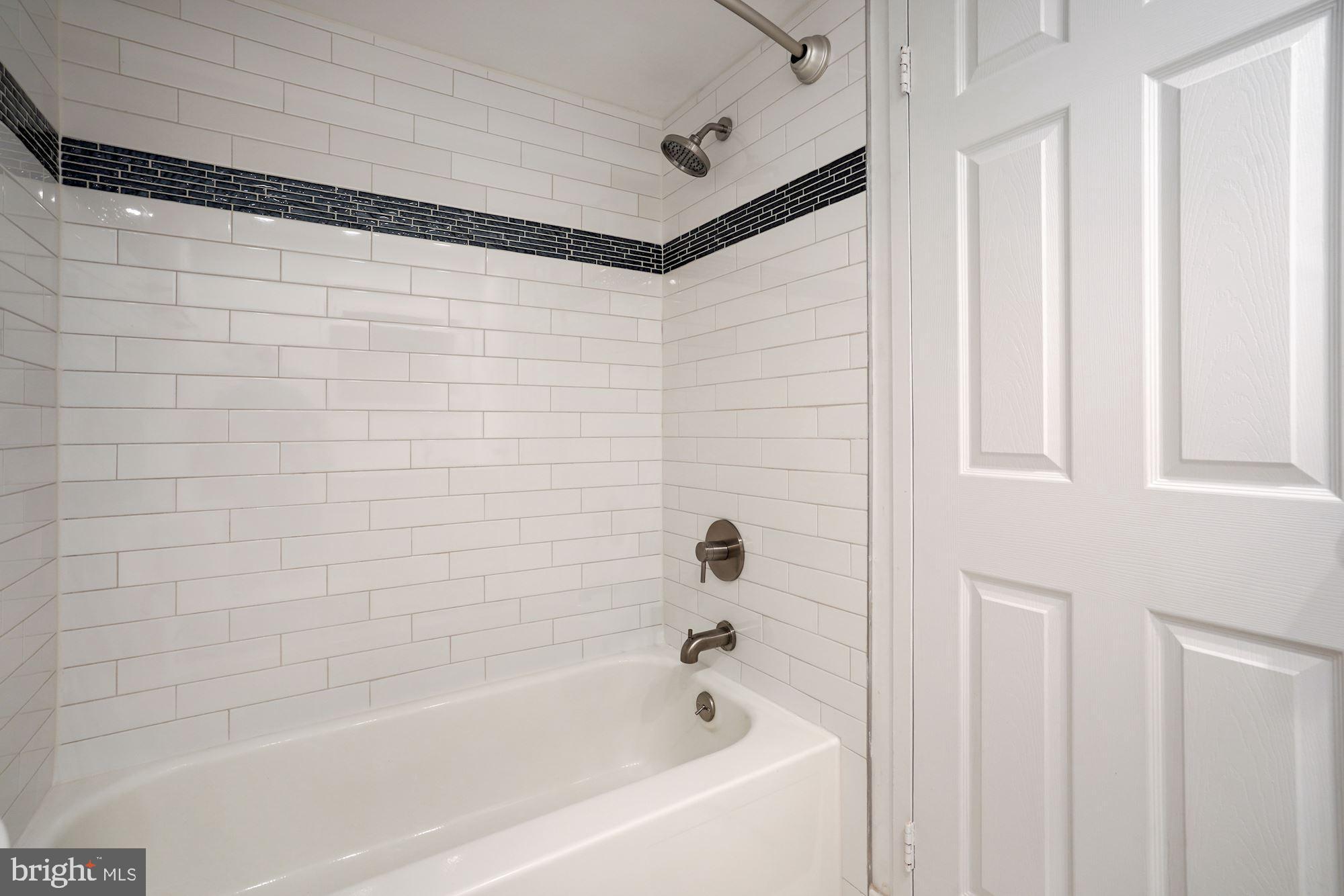 HALLMARK - Residential Lease