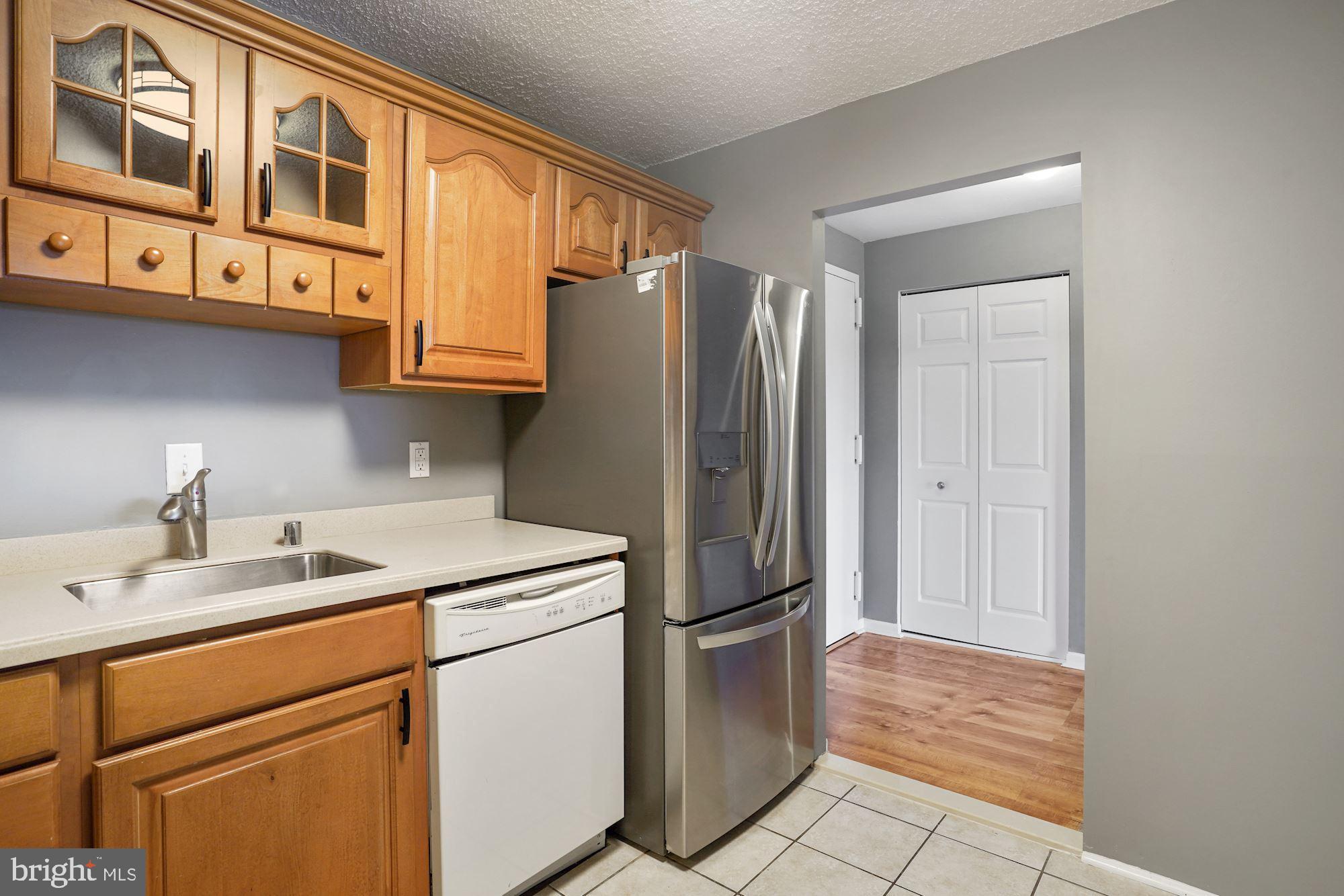 HALLMARK - Residential Lease