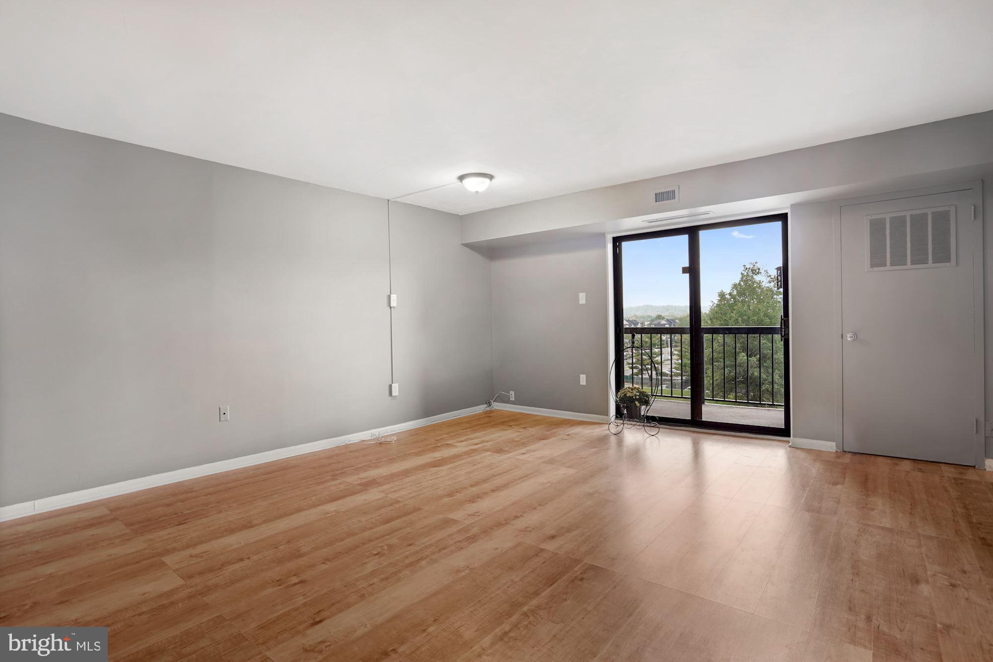 HALLMARK - Residential Lease