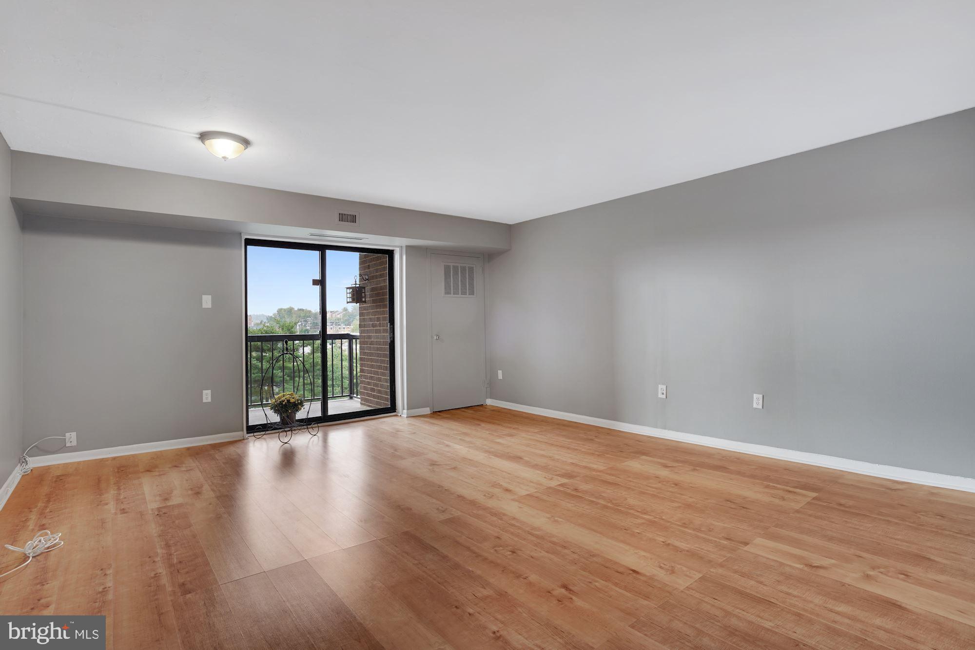 HALLMARK - Residential Lease