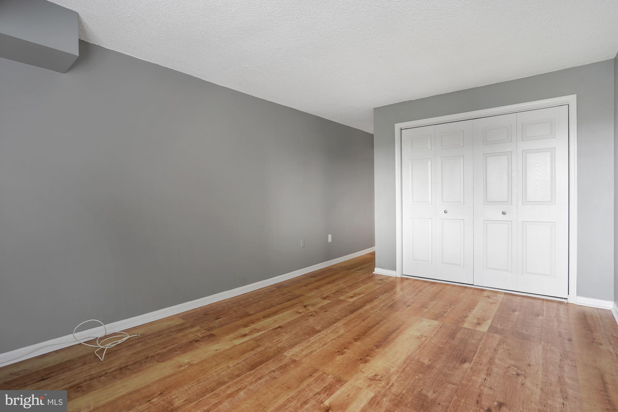 HALLMARK - Residential Lease