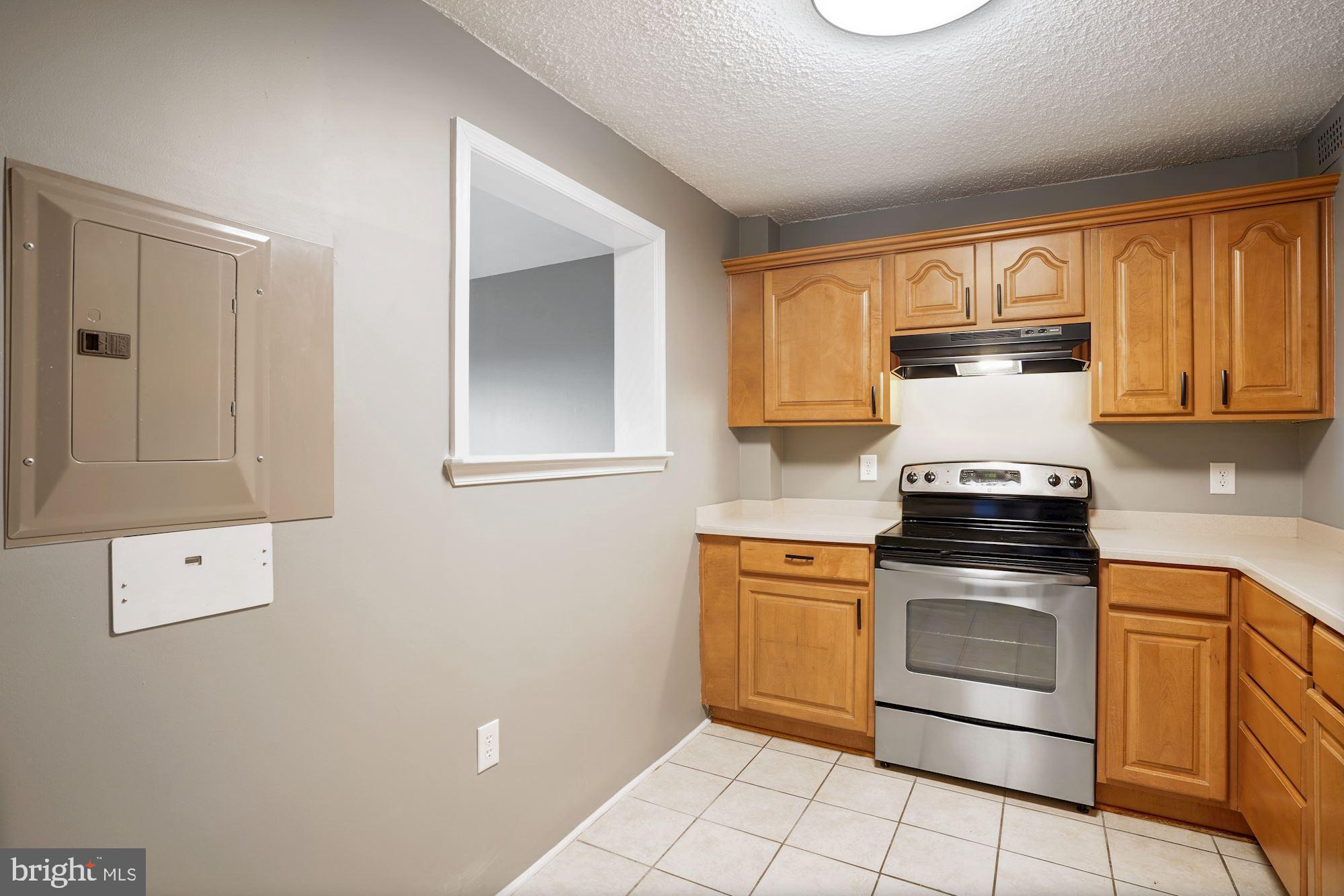 HALLMARK - Residential Lease