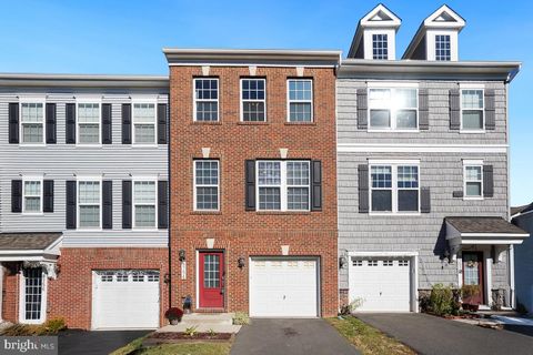 8754 ELSING GREEN DRIVE MANASSAS VA 20112