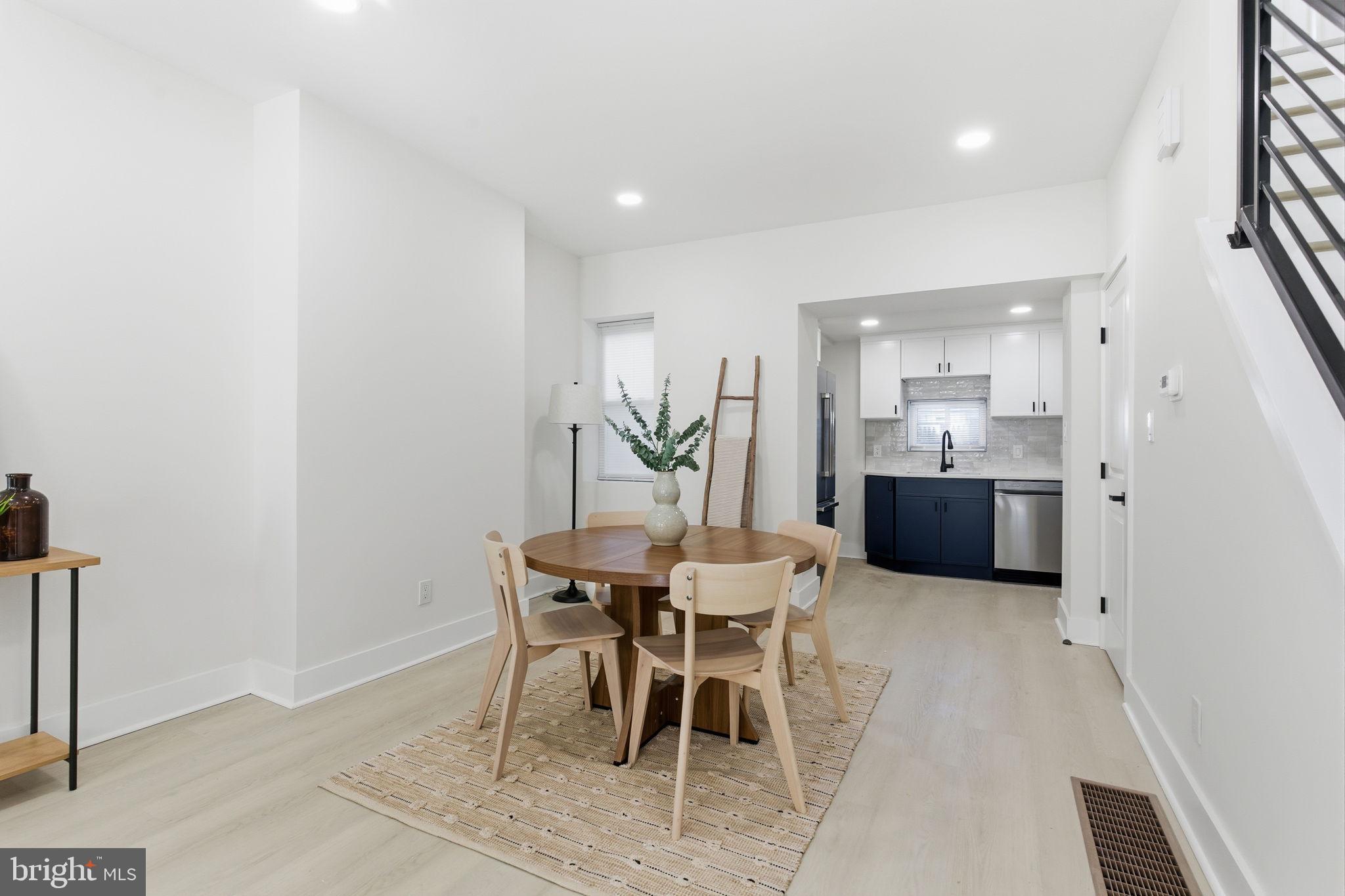 POINT BREEZE - Residential