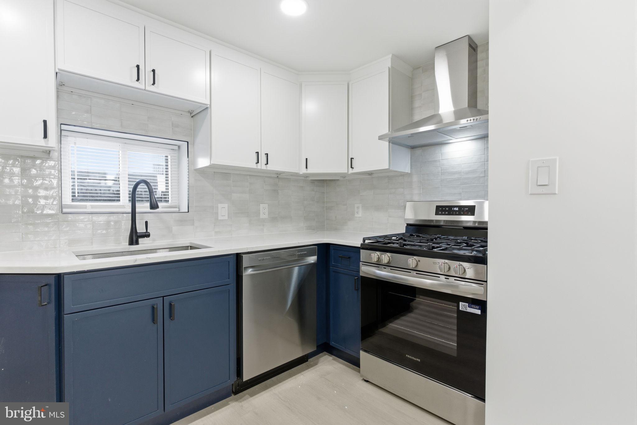 POINT BREEZE - Residential