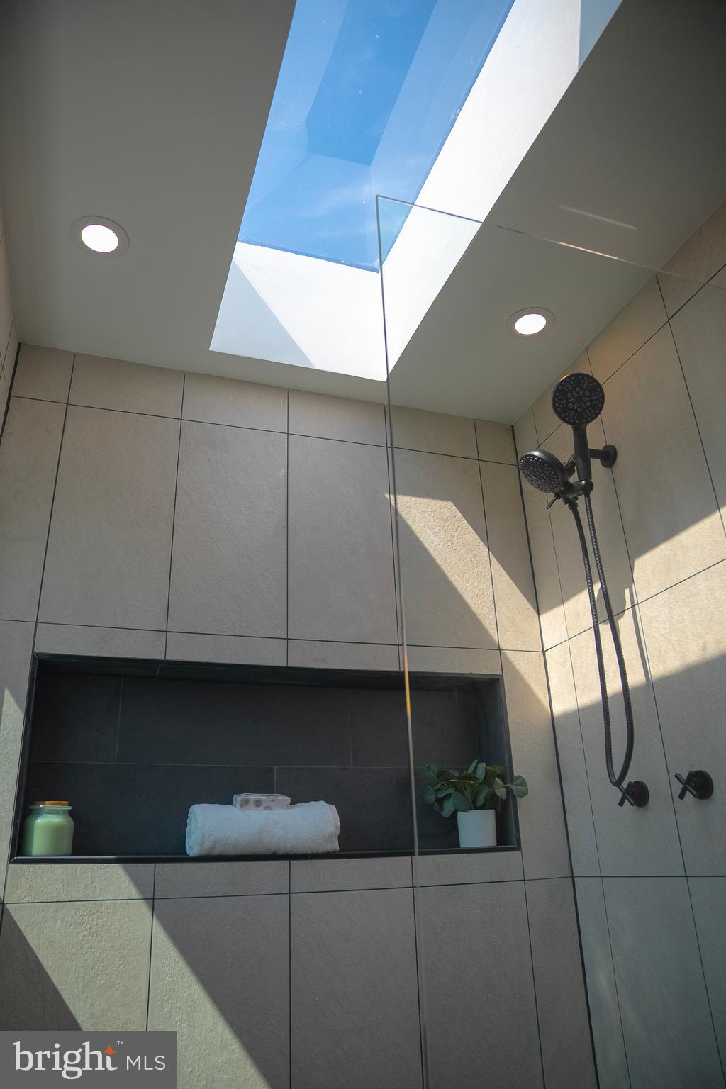 BRIGHTWOOD - Residential