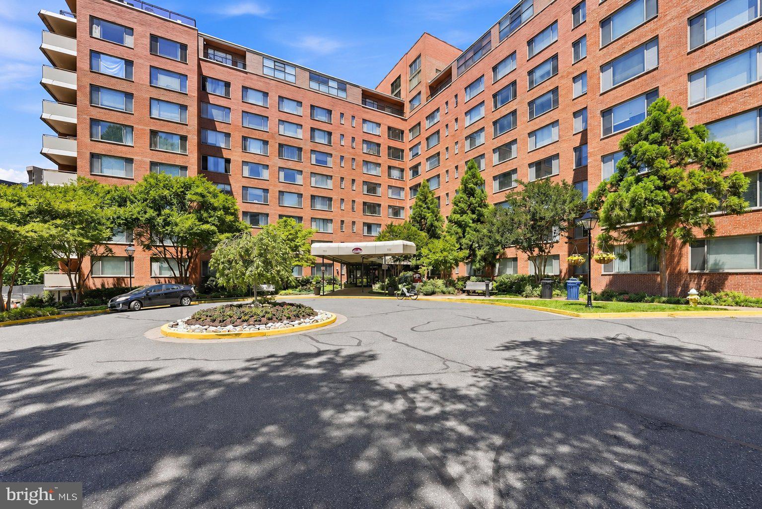 1111 ARLINGTON BOULEVARD 427