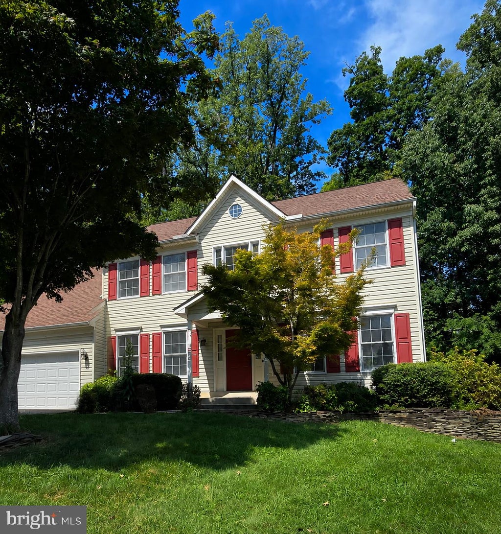 Photo of 2038 Hanson Lane, WOODBRIDGE, VA 22191 (MLS # VAPW2128918)