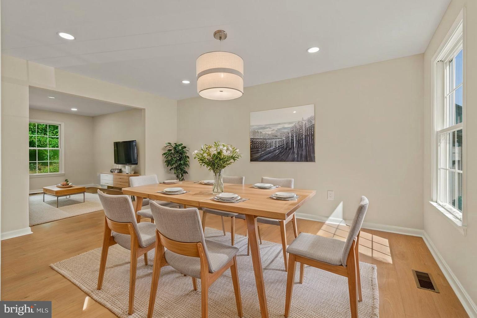 2038 HANSON LANE