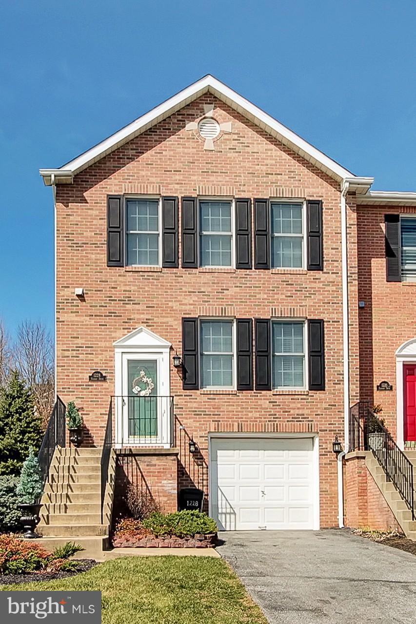 FAIRWAYS AT WAKEFIELD - Residential