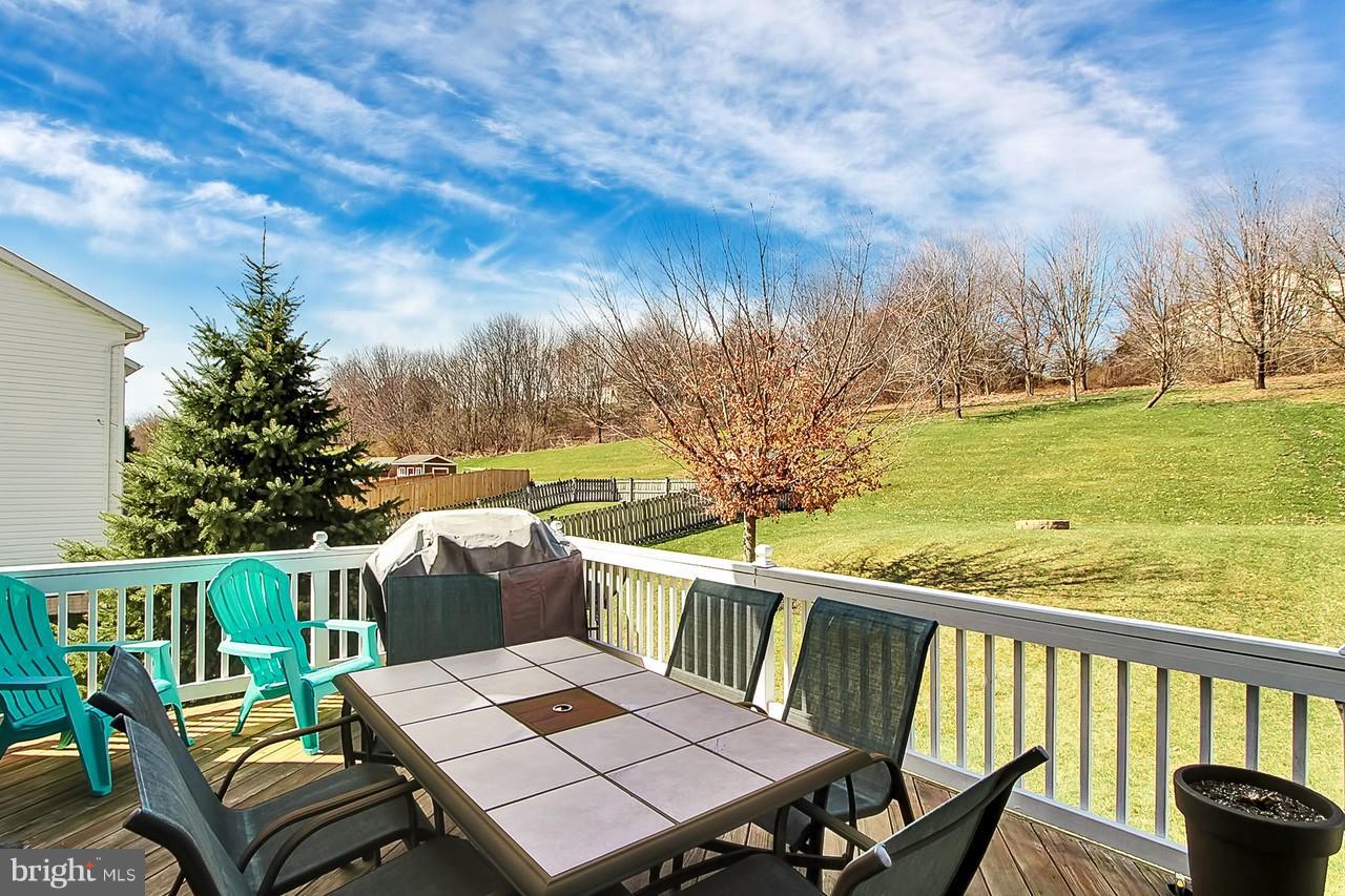 FAIRWAYS AT WAKEFIELD - Residential