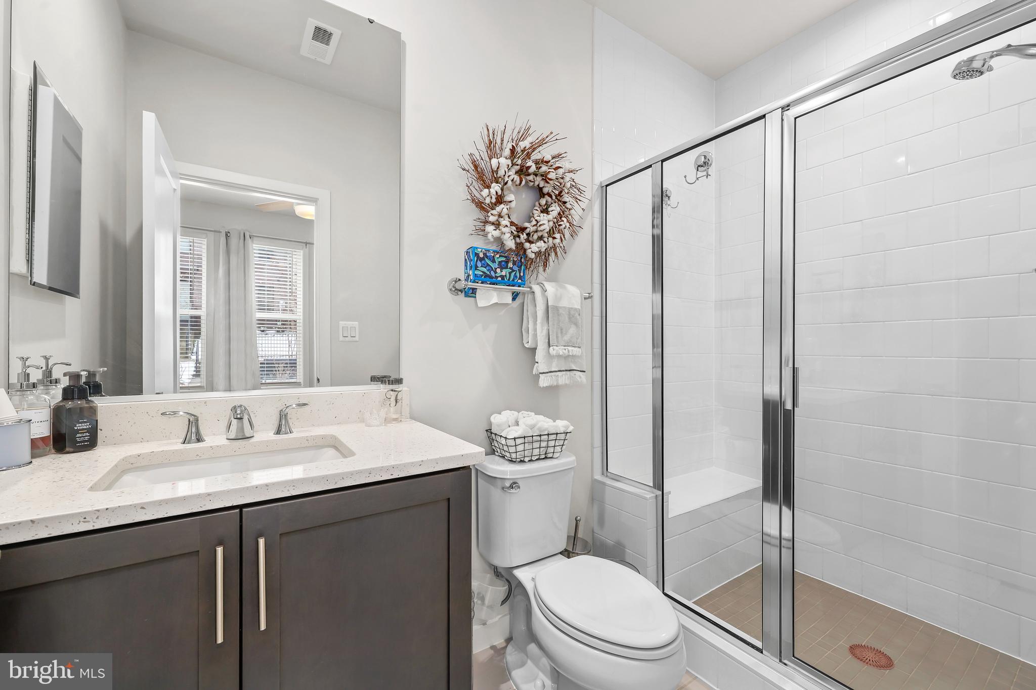 COMMONWEALTH PLACE AT WESTFIELDS - Residential