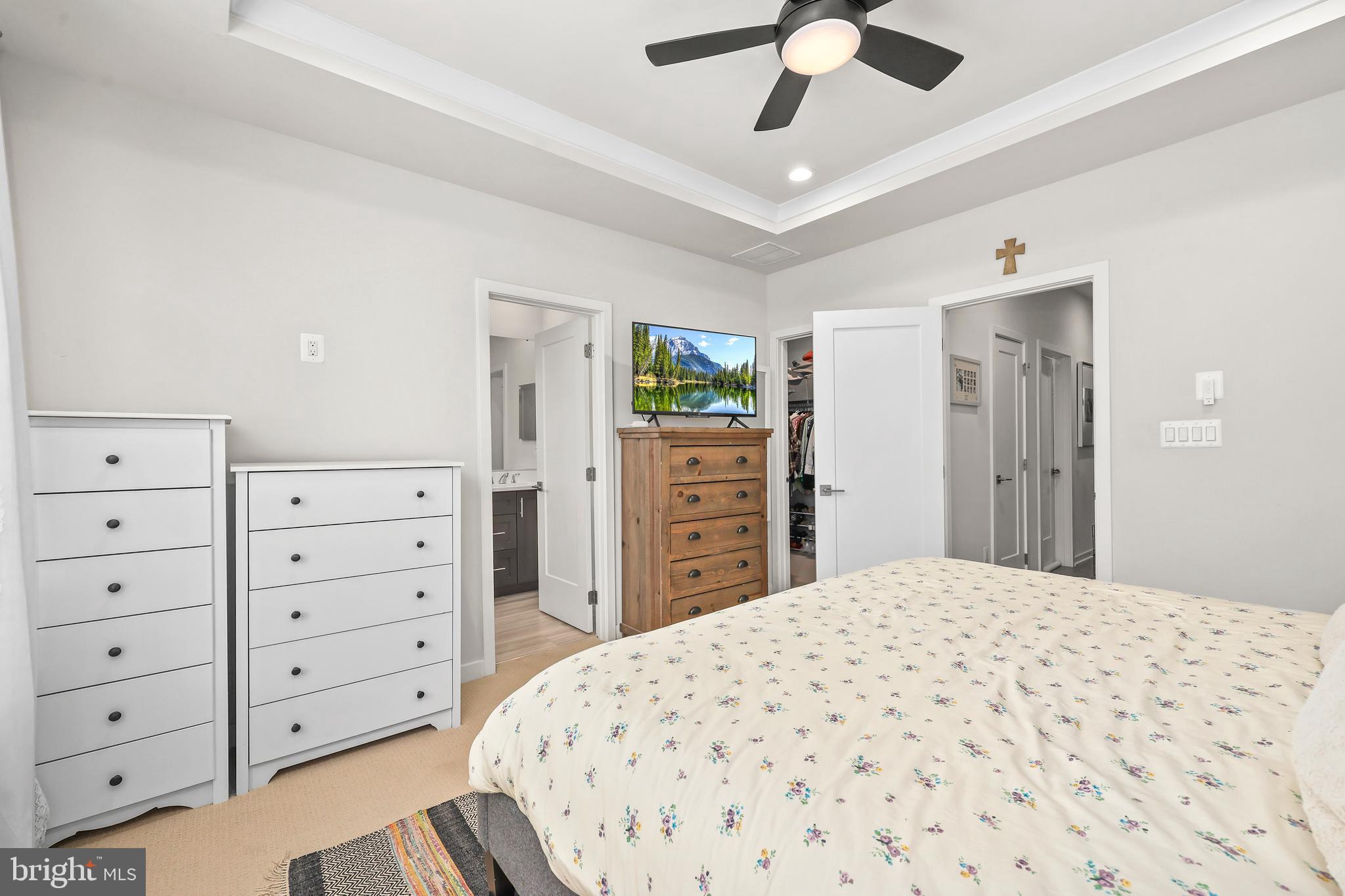 COMMONWEALTH PLACE AT WESTFIELDS - Residential