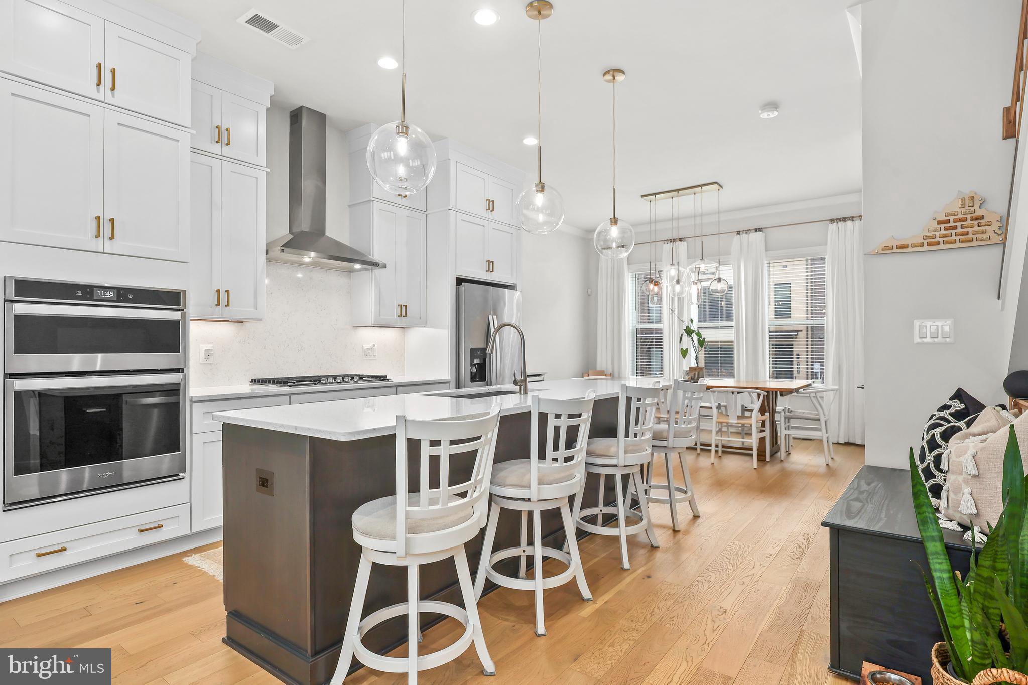 COMMONWEALTH PLACE AT WESTFIELDS - Residential