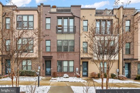 4613 QUINNS MILL WAY CHANTILLY VA 20151