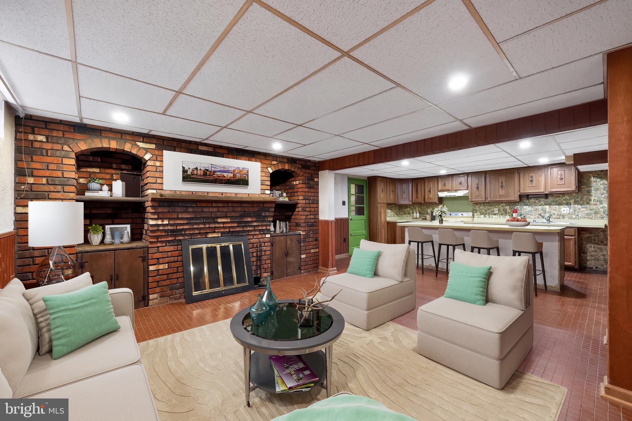 PLYMOUTH PARK - Residential