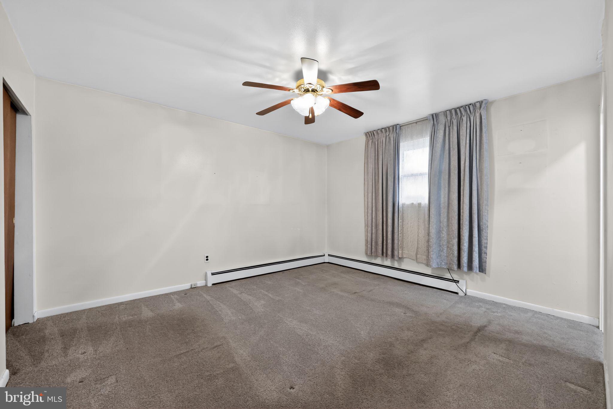 PLYMOUTH PARK - Residential