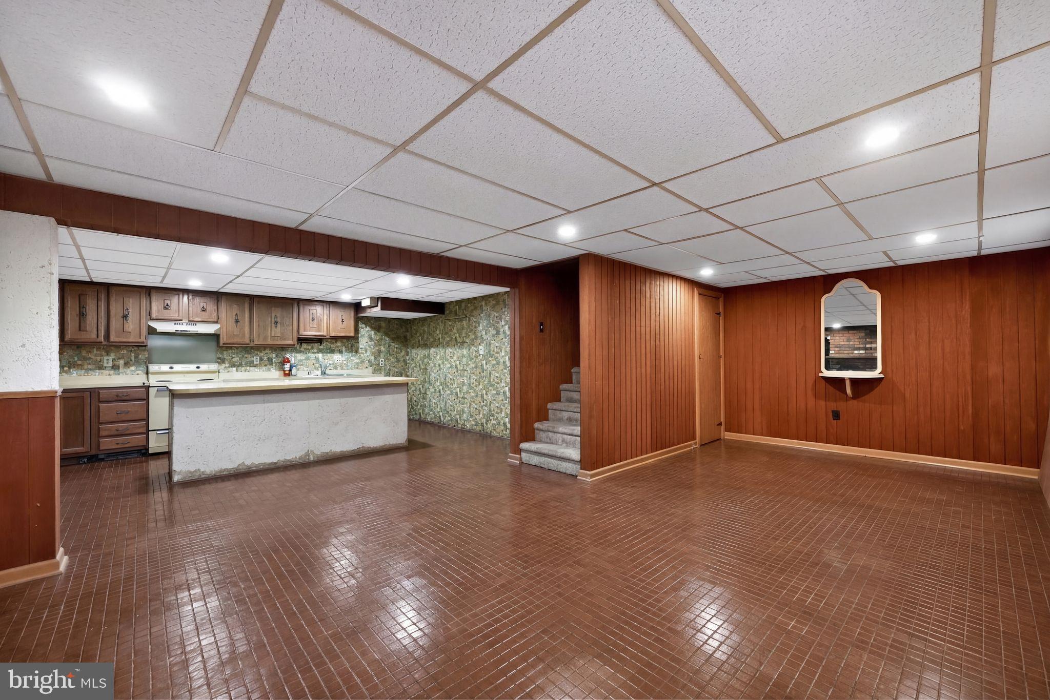 PLYMOUTH PARK - Residential