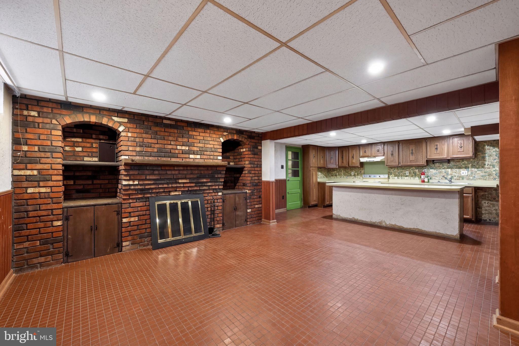 PLYMOUTH PARK - Residential