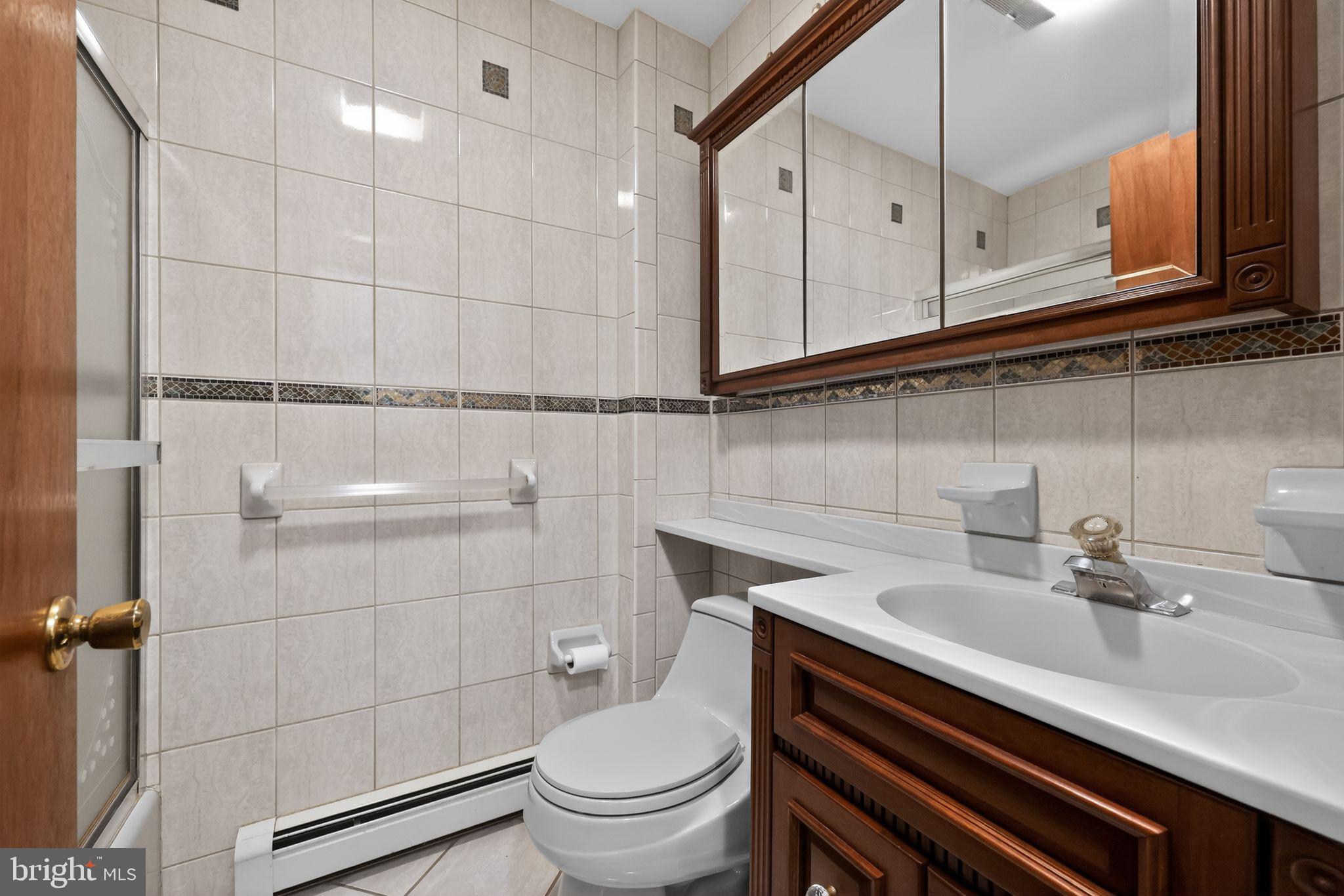 PLYMOUTH PARK - Residential