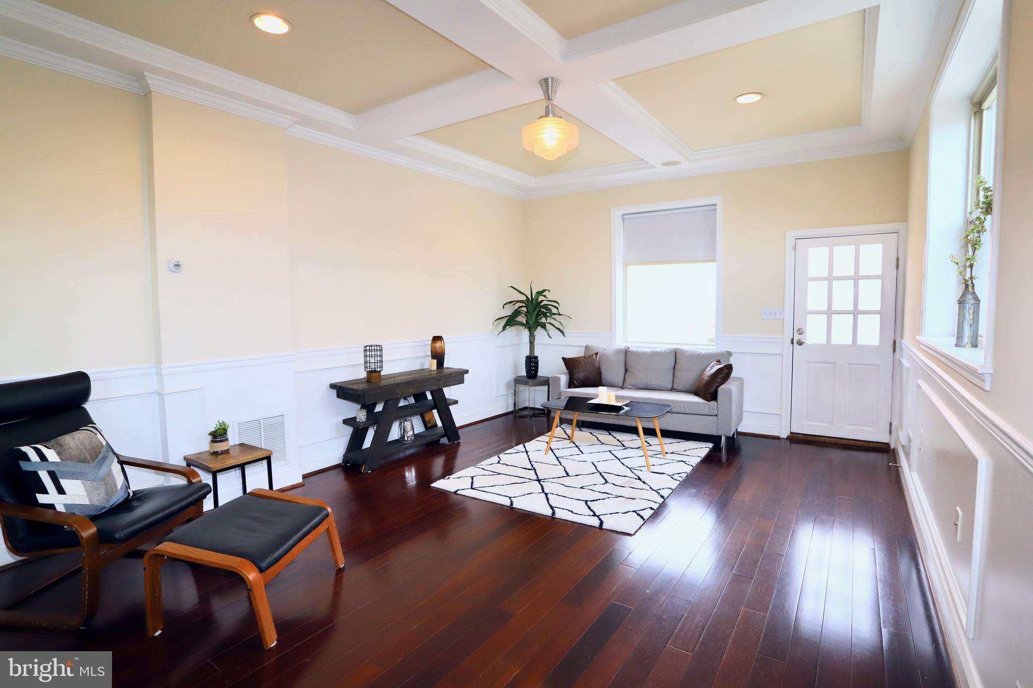 HIGHLANDTOWN - Residential