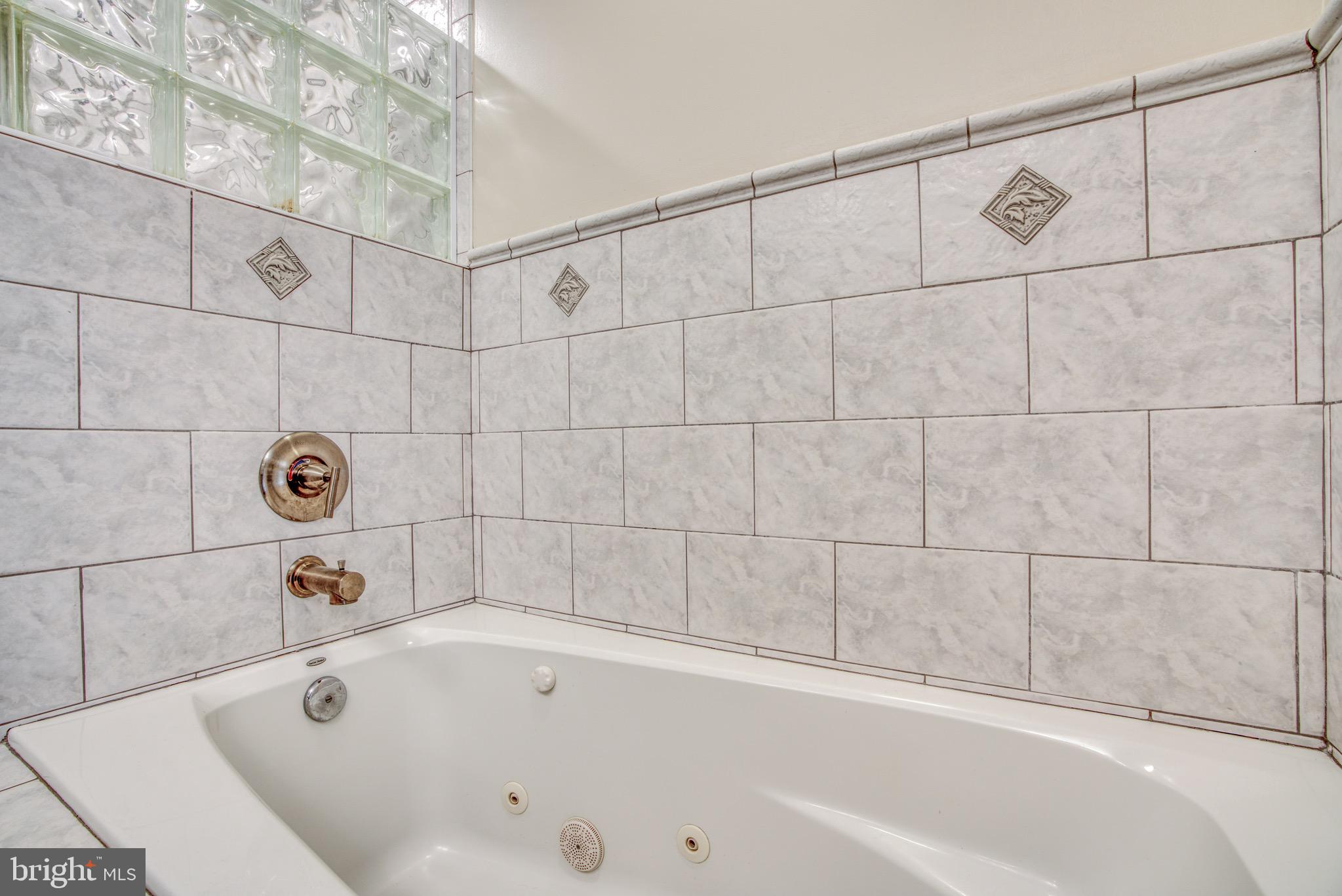 HIGHLANDTOWN - Residential