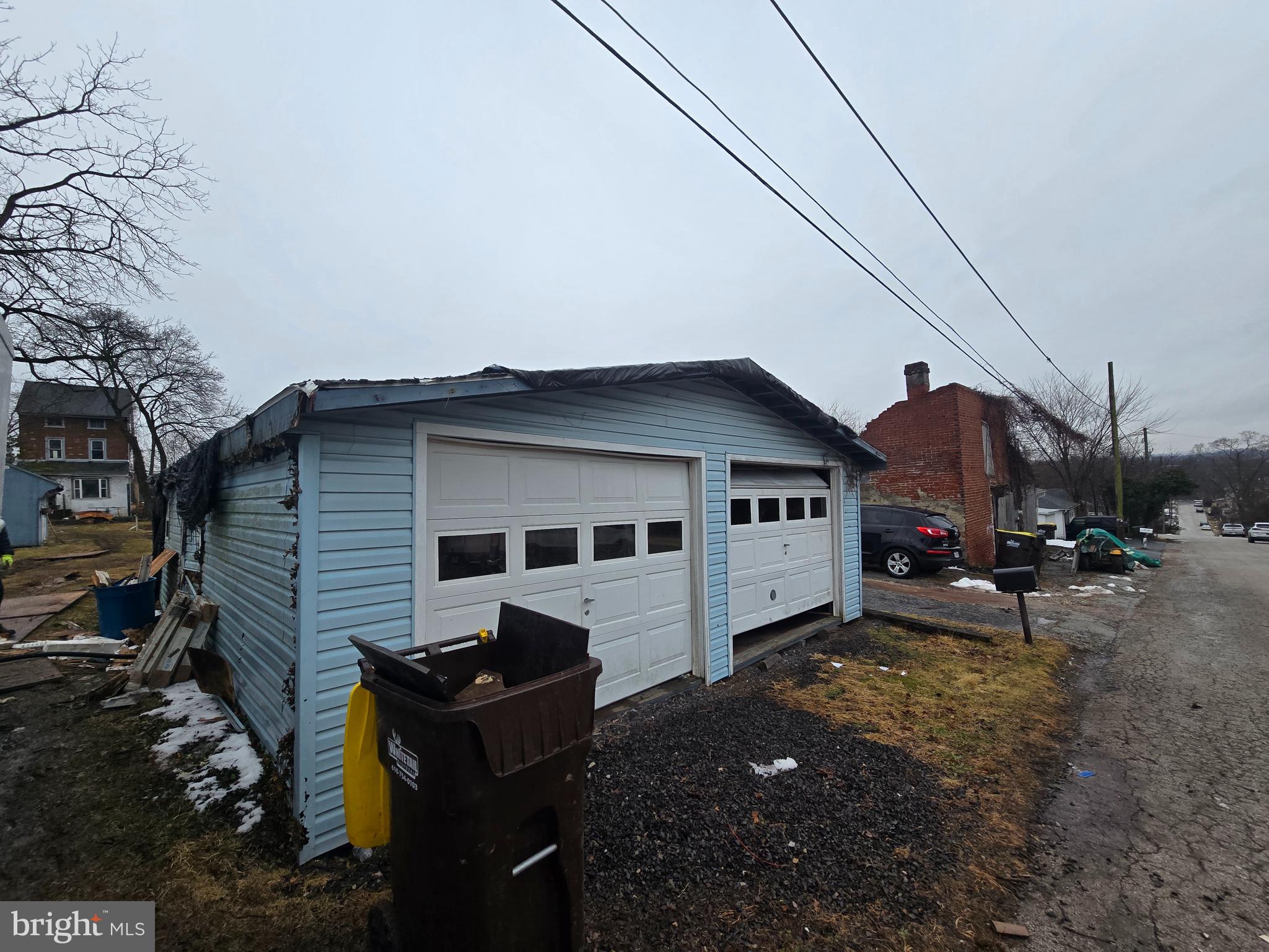 623 BRIDGE STREET