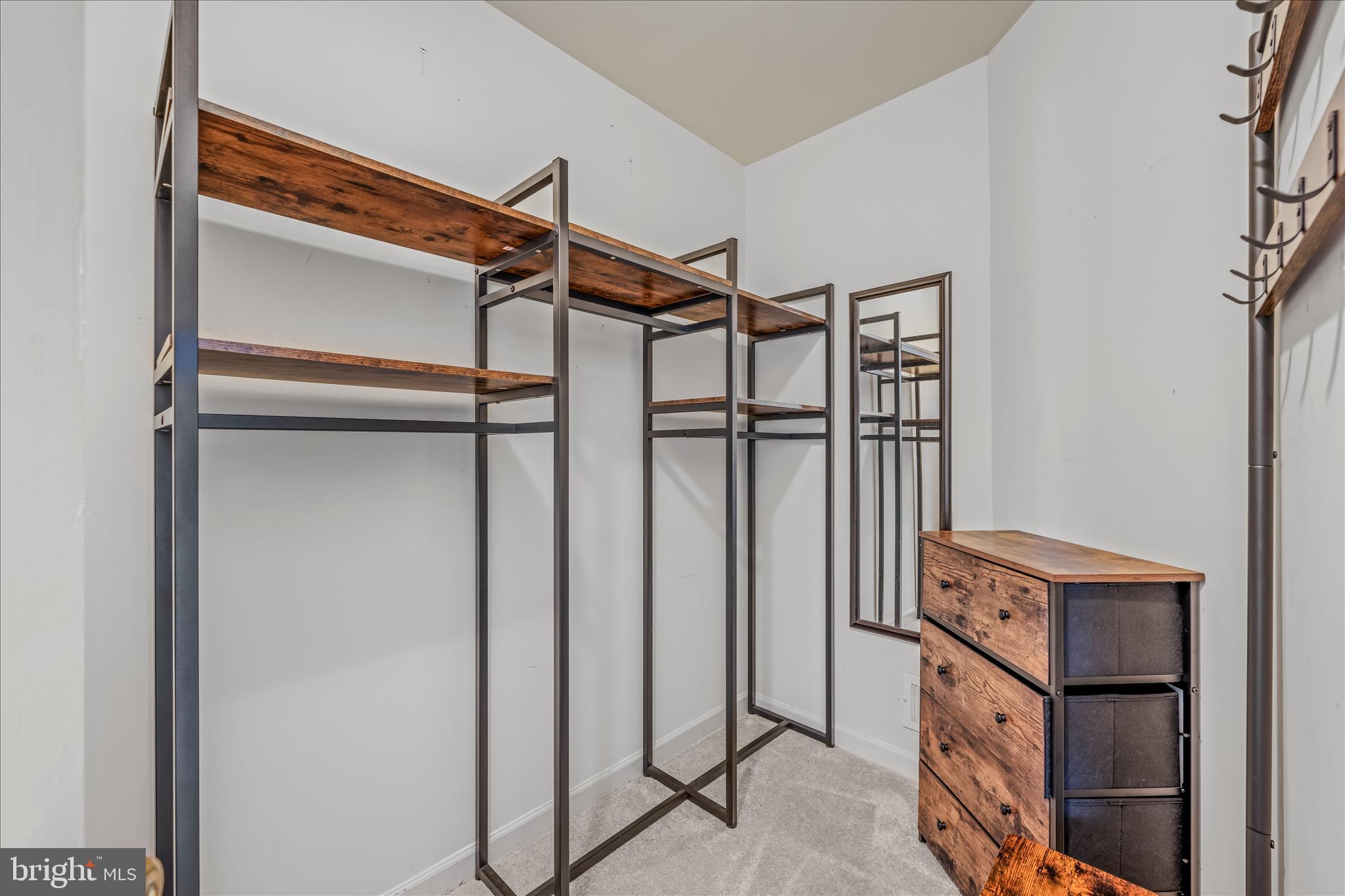 LAUREL RIDGE - Residential