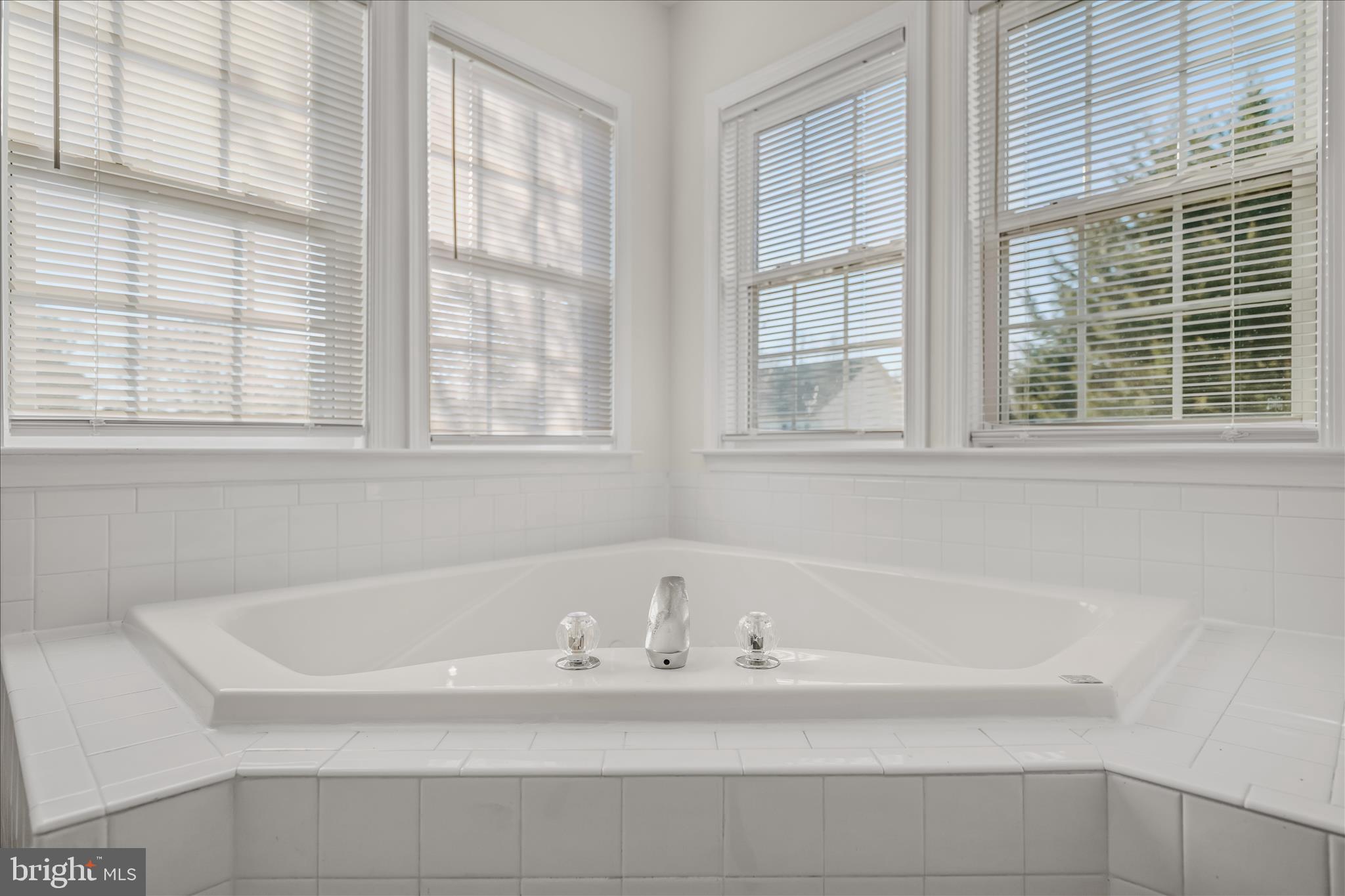 LAUREL RIDGE - Residential