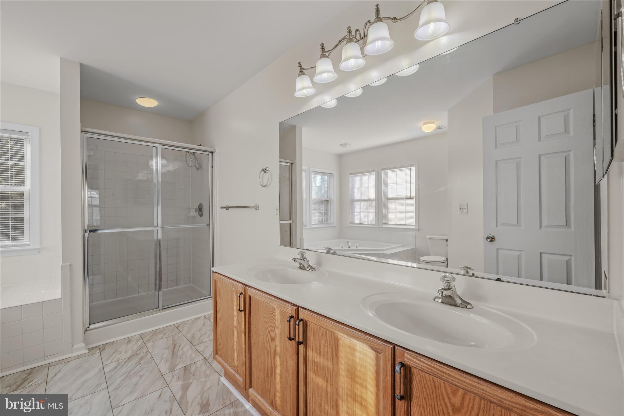 LAUREL RIDGE - Residential