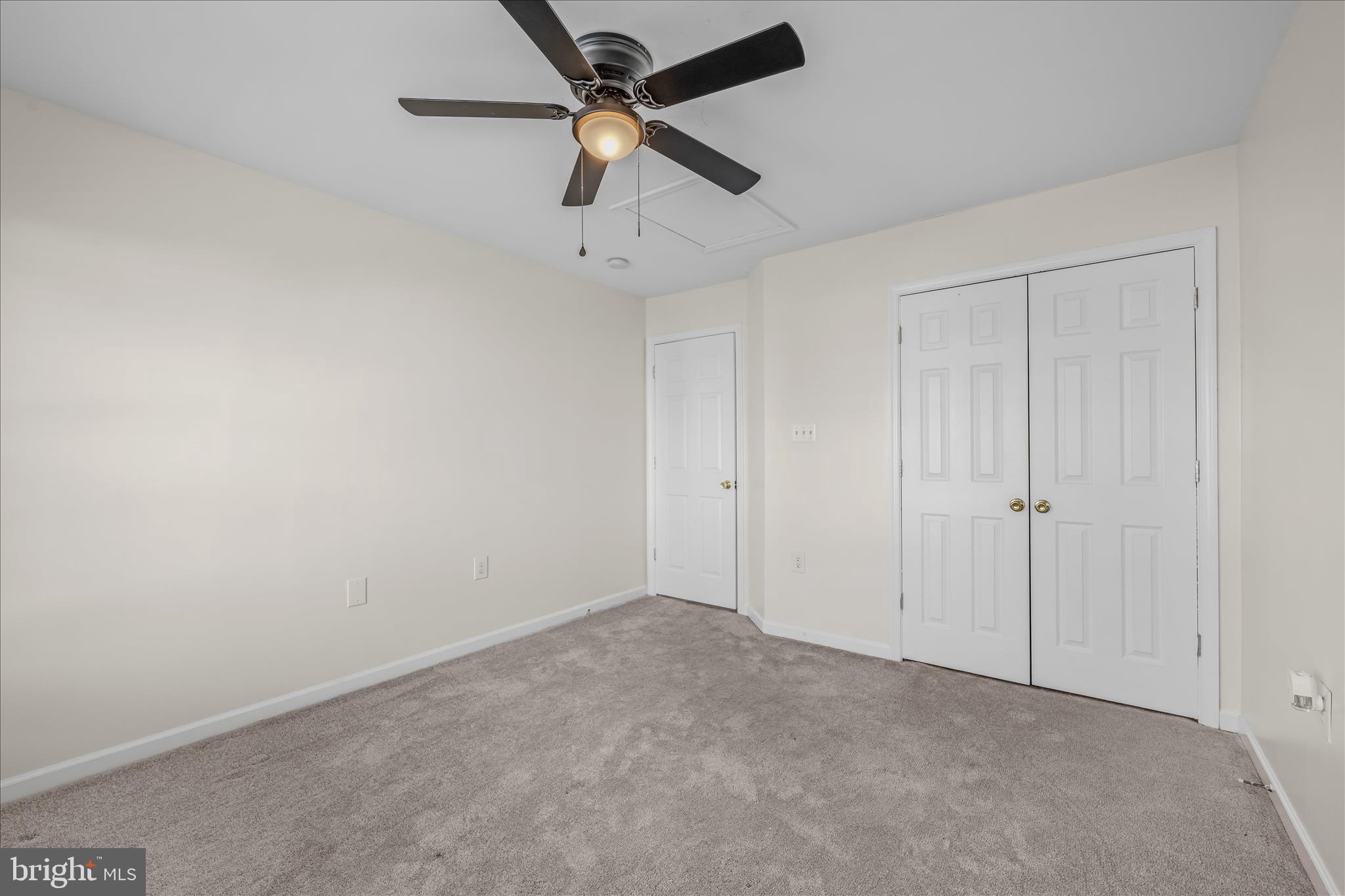 LAUREL RIDGE - Residential