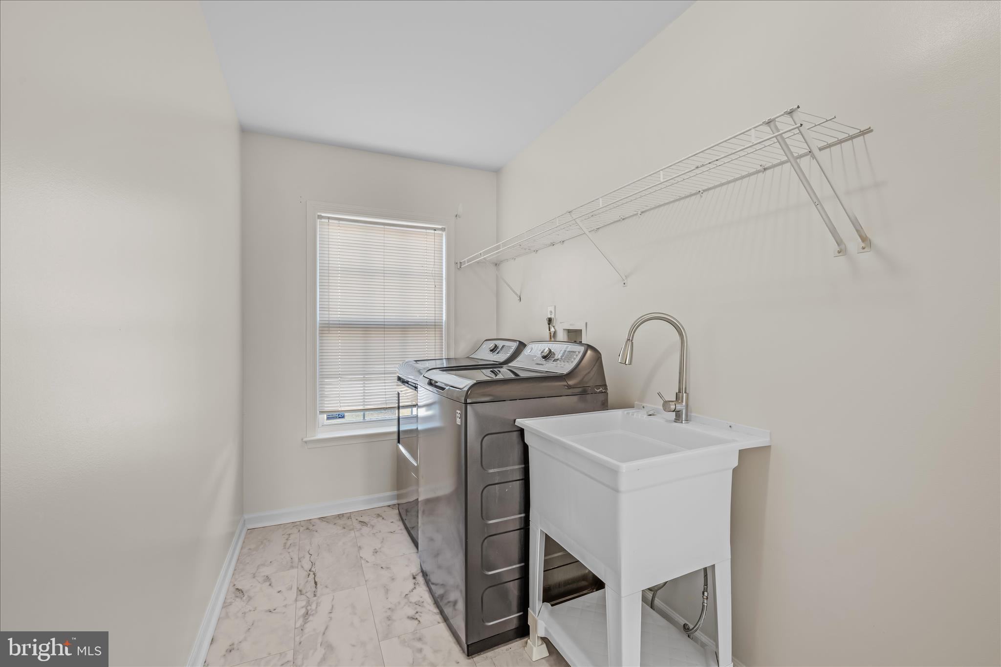 LAUREL RIDGE - Residential