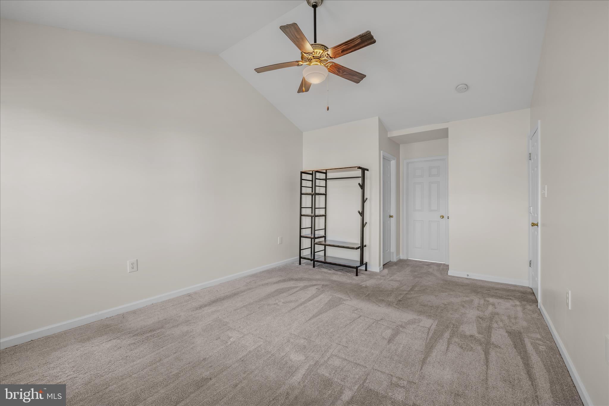 LAUREL RIDGE - Residential