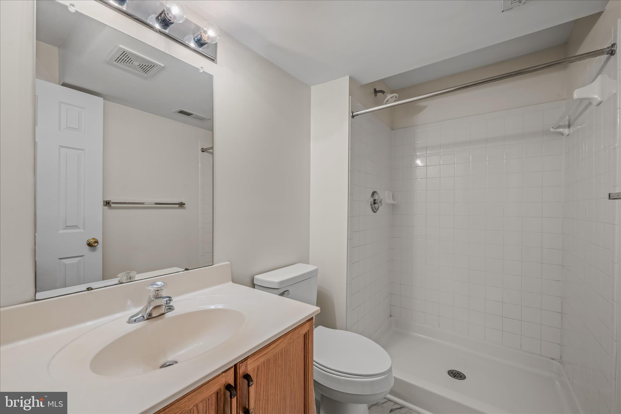 LAUREL RIDGE - Residential