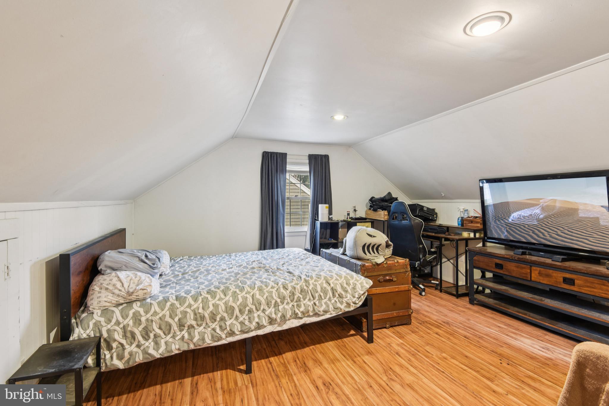 HILLENDALE FARMS - Residential