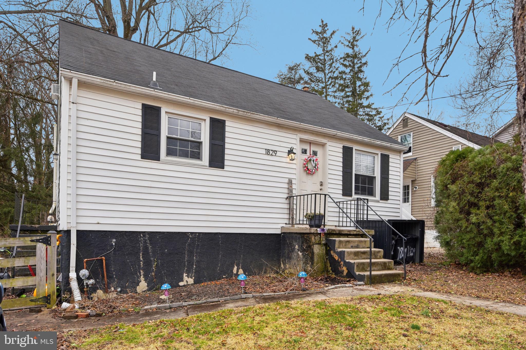 HILLENDALE FARMS - Residential