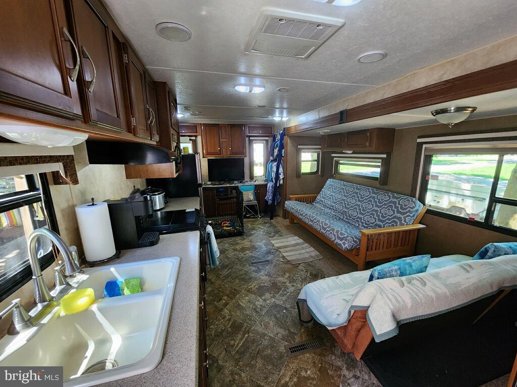 INDIAN ACRES - Residential