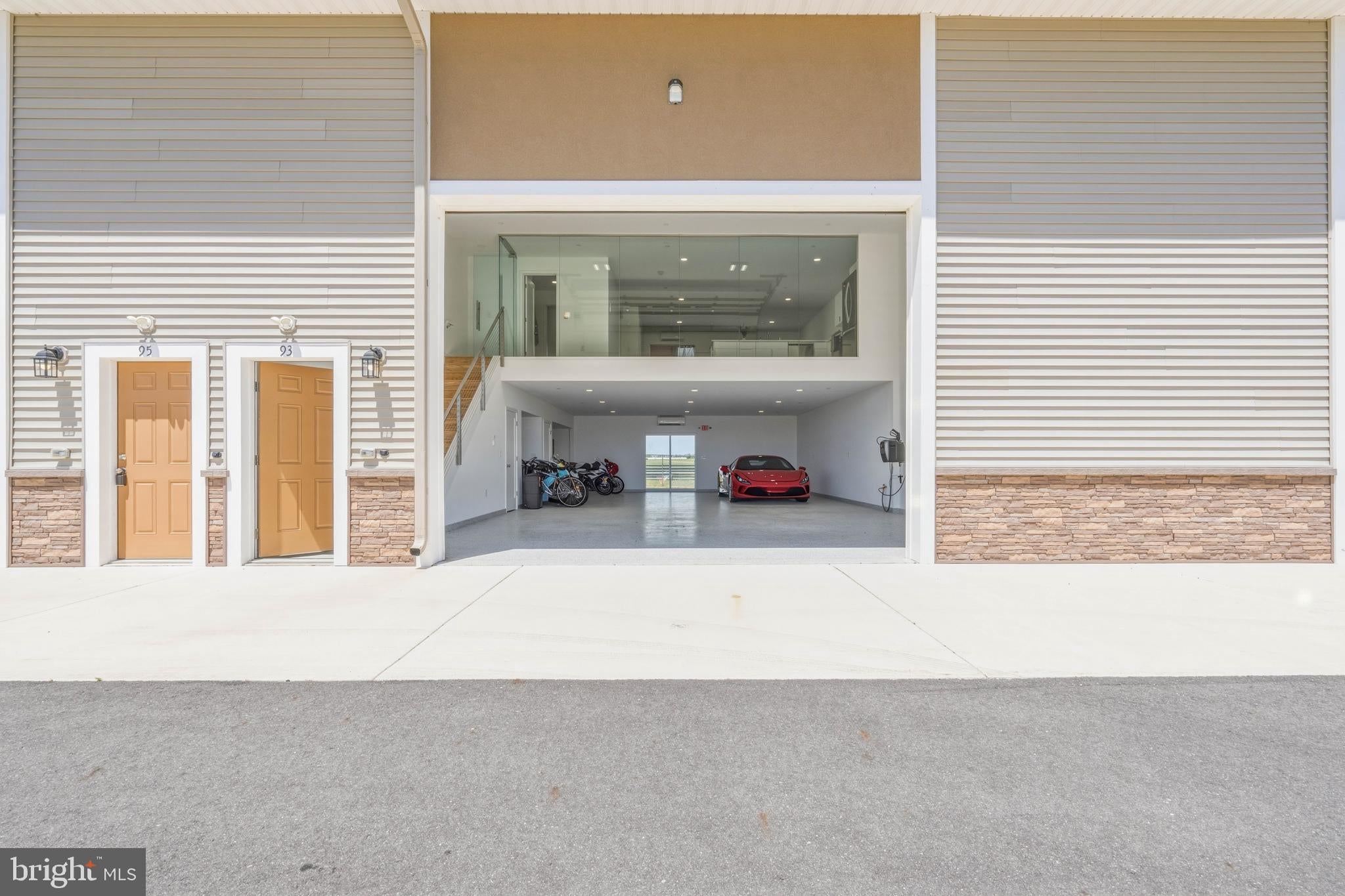 93 CORSAIR DRIVE